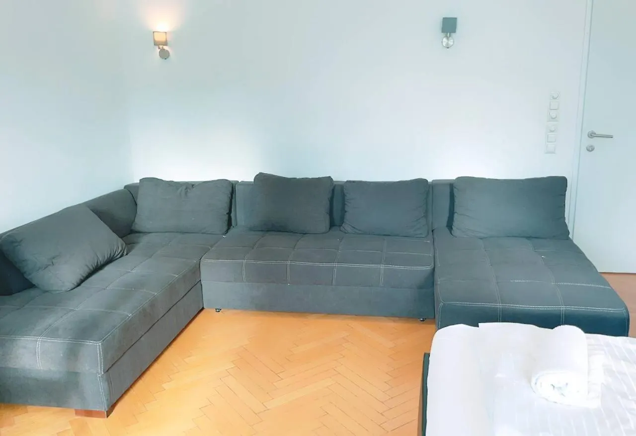 Homestay Cozy Room In Keplerplatz Kp Q Vienna